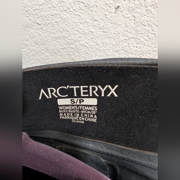 Arc'teryx Women's Shell Jacket in Black - Picture 3 of 5